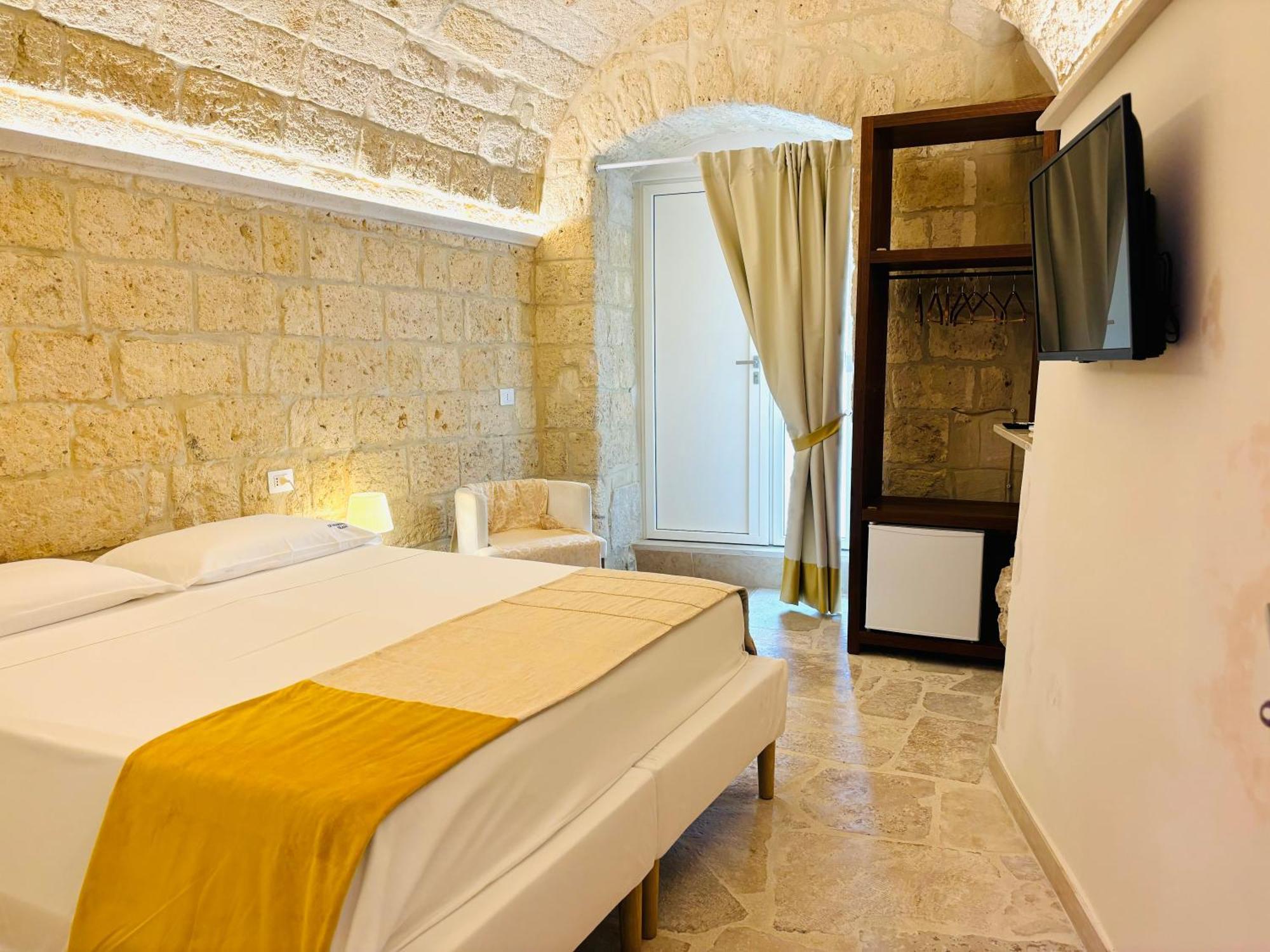 Vischi Apartment Trani By Le Marinelle Loc Turistica Bagian luar foto