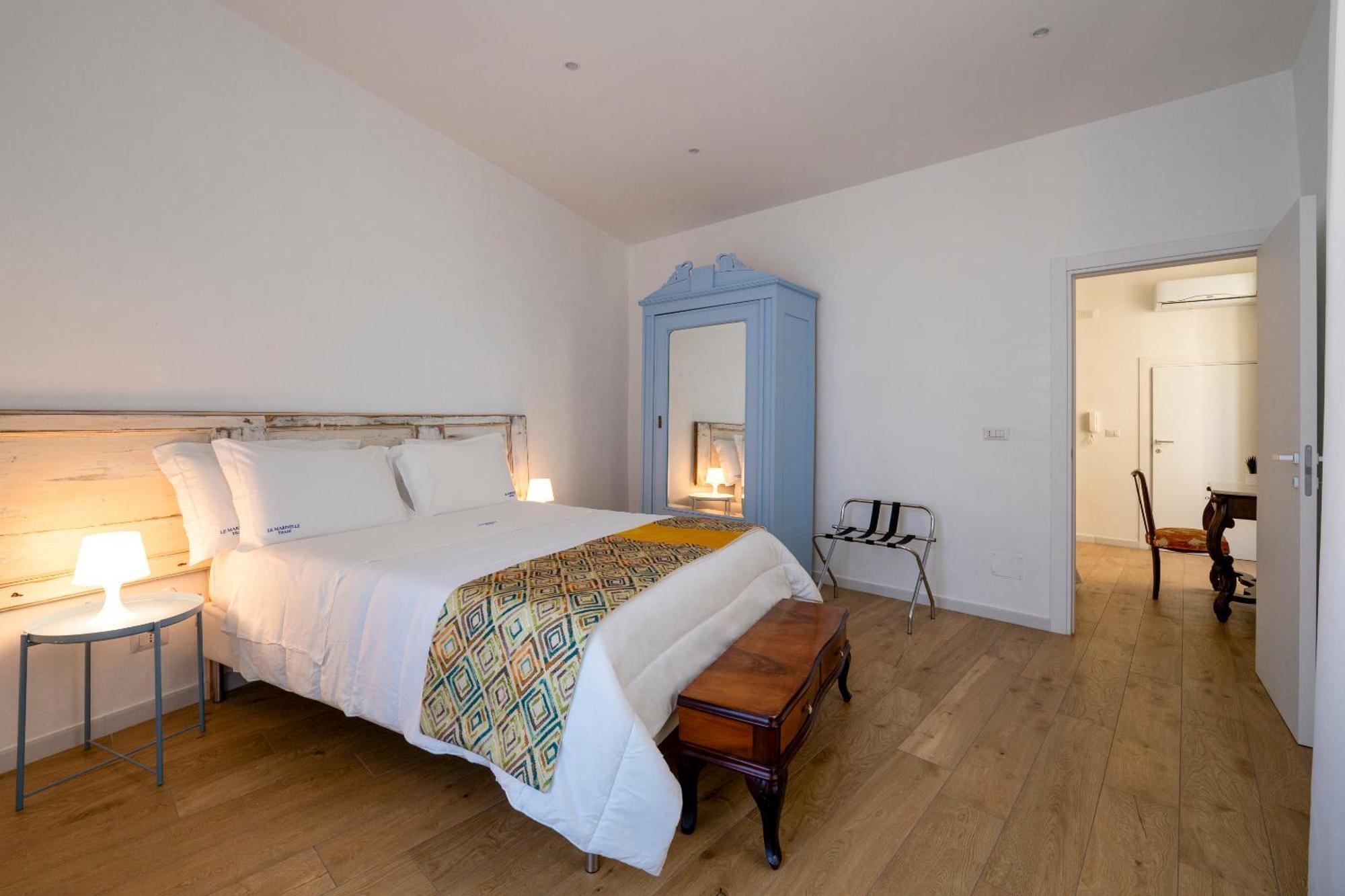 Vischi Apartment Trani By Le Marinelle Loc Turistica Bagian luar foto