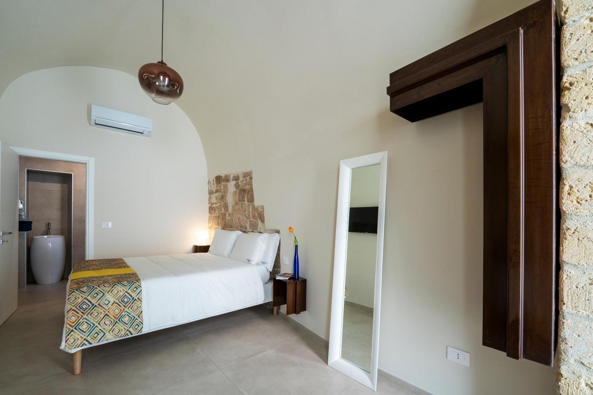 Vischi Apartment Trani By Le Marinelle Loc Turistica Bagian luar foto
